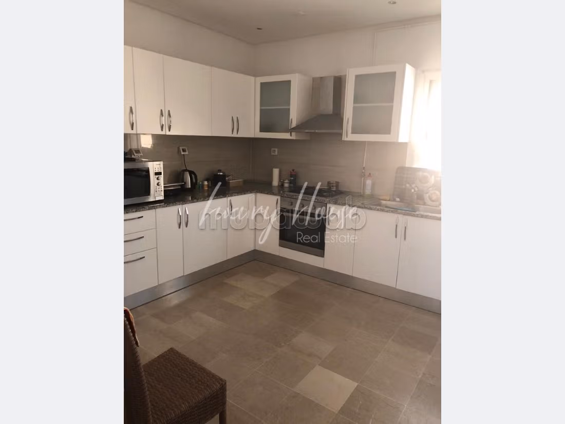 Very nice apartment for rent in Les Jardins de Carthage. 4 comfortable rooms. Residence with swimming pool, Air conditioning