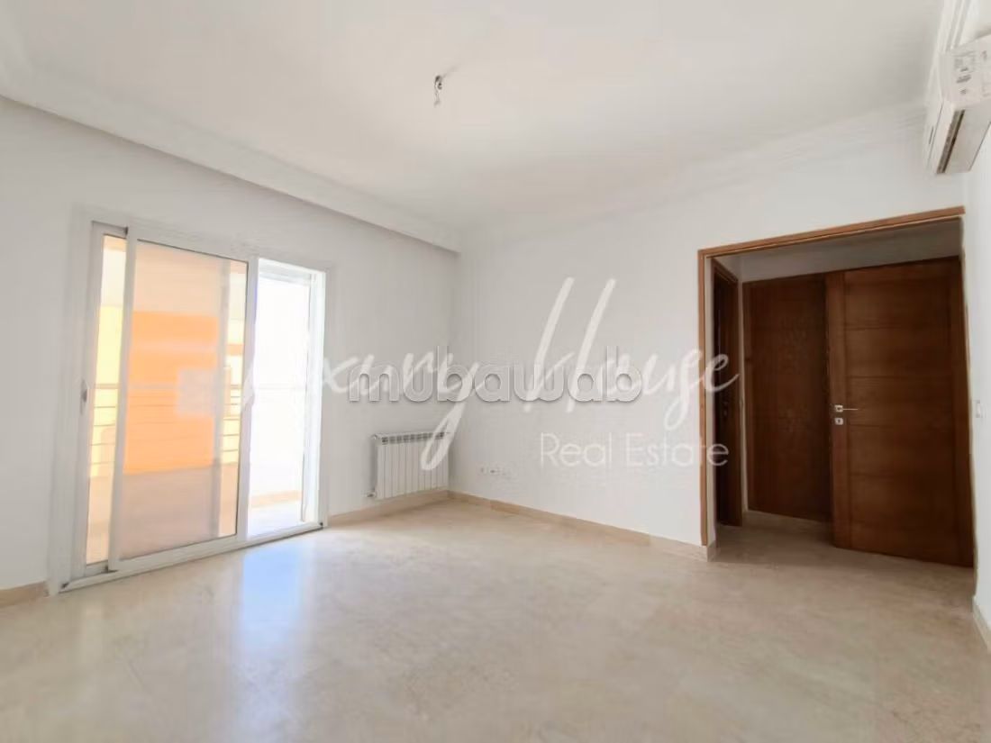 Very nice apartment for rent in Les Jardins de Carthage. 4 comfortable rooms. Residence with swimming pool, Air conditioning