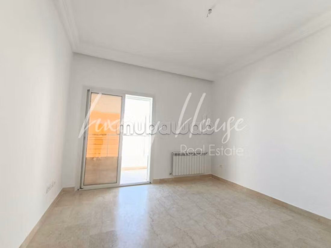 Very nice apartment for rent in Les Jardins de Carthage. 4 comfortable rooms. Residence with swimming pool, Air conditioning