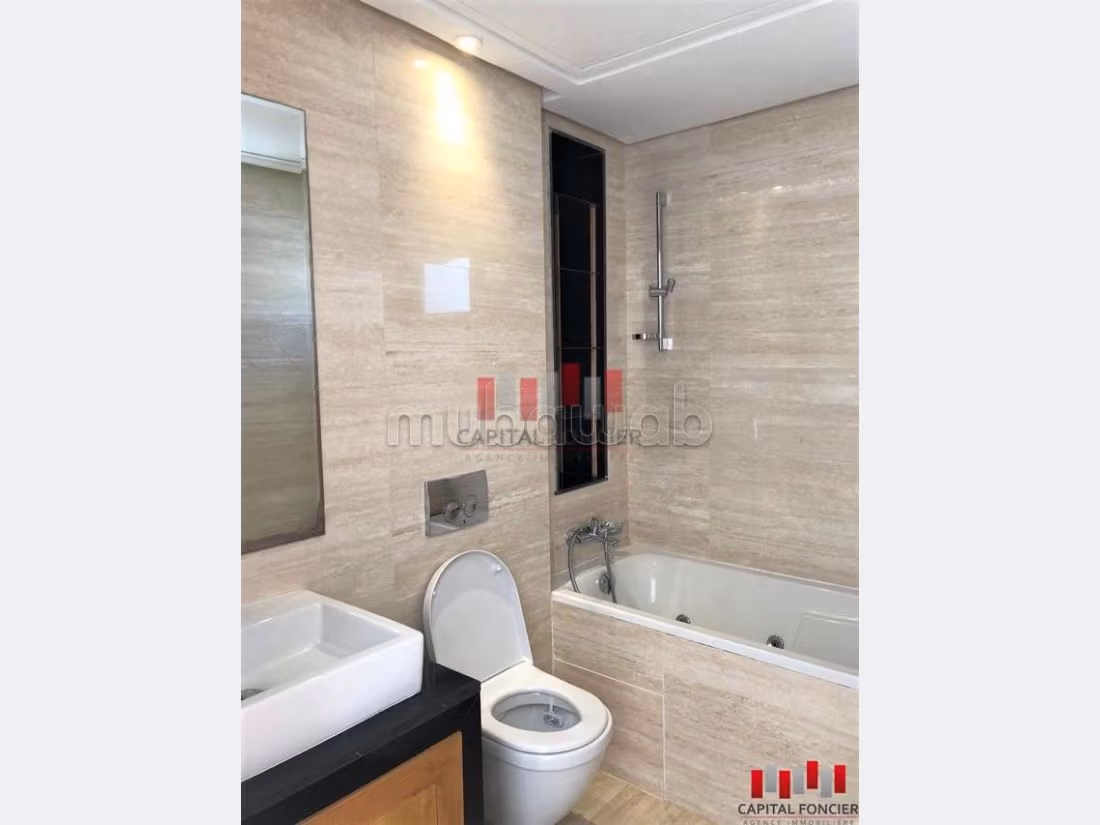 Splendido appartamento in affitto. 2 belle camere da letto. 