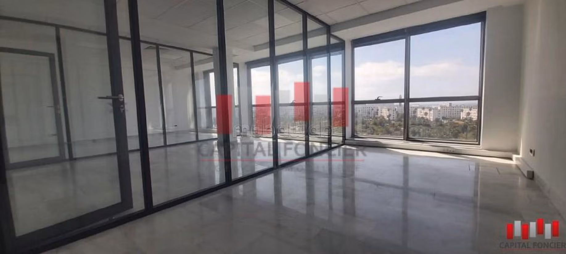 Offices for rent. Surface area 367 m². Air-conditioned. 