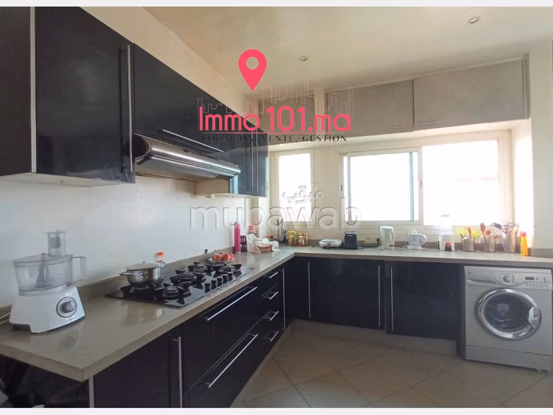 Vendita di uno splendido appartamento a Hassan Centre Ville. 5 locali. Ascensore e terrazzo