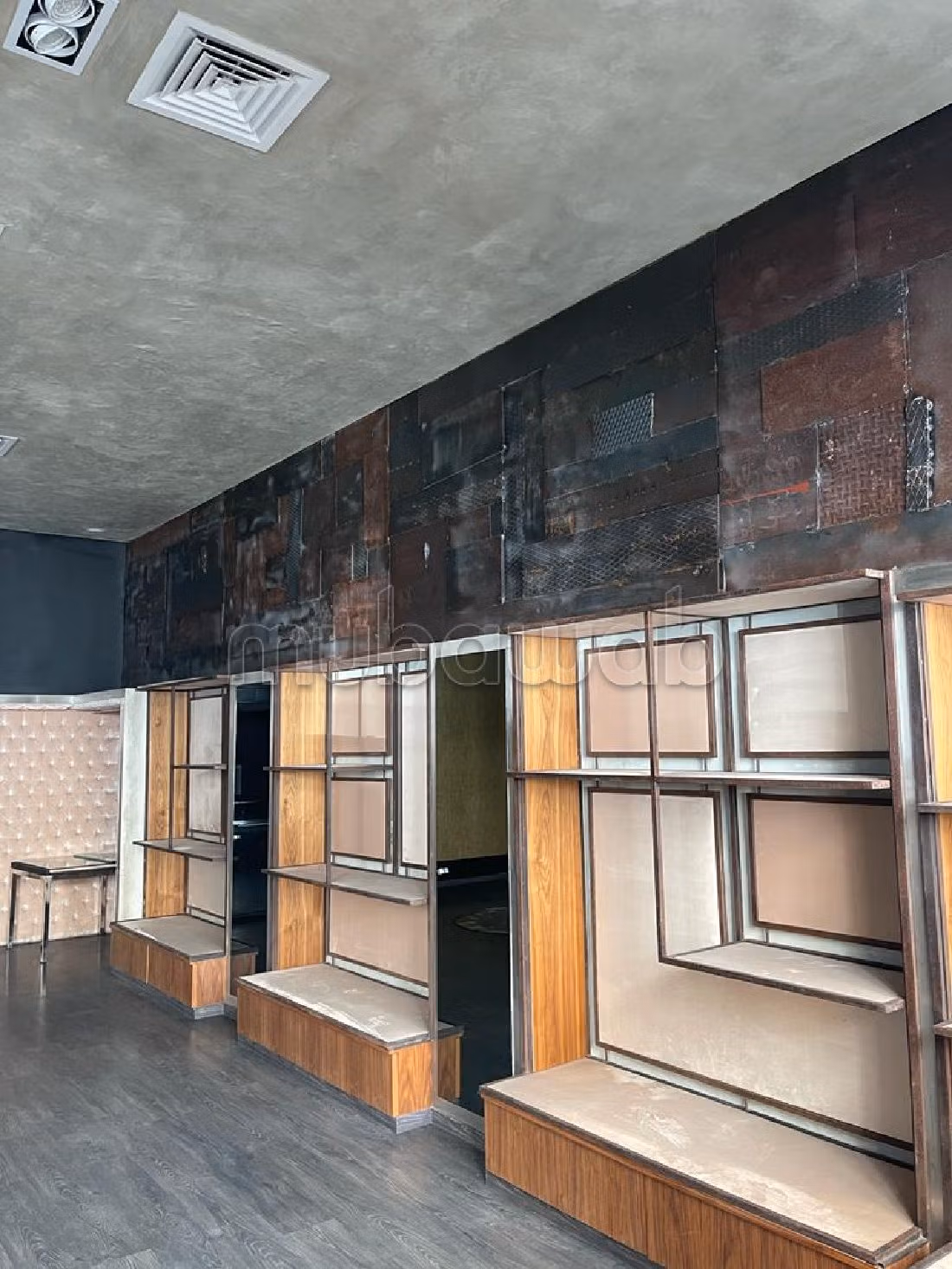 Offices & shops to rent in Triangle d'Or. Surface area 150 m²