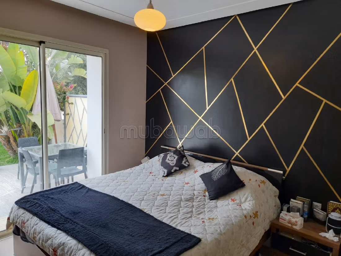 شقة للبيع ببوسكورة. 3 غرف ممتازة. مسبح و مدفأة. 