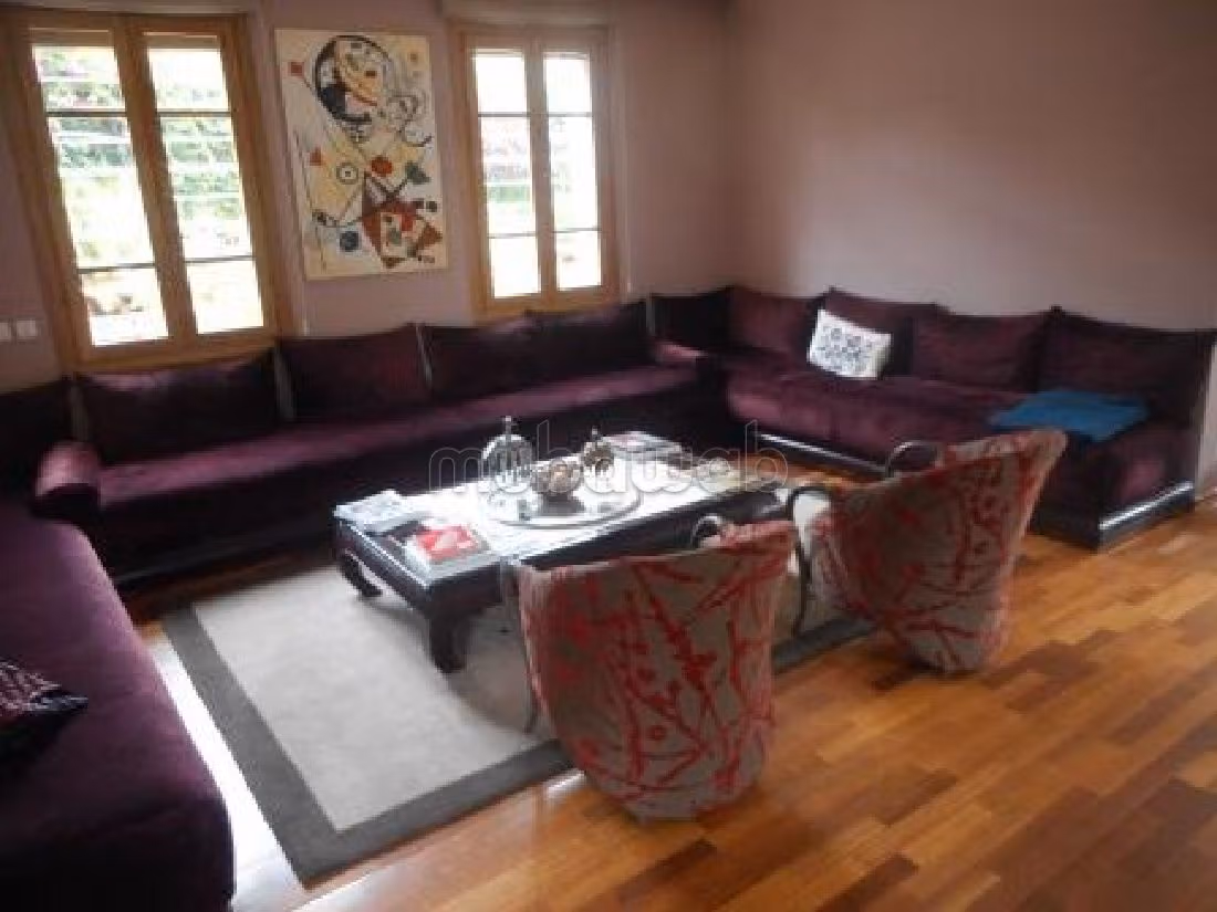 Nu huren: villa's en luxe woningen in Ain Diab. 5 Kamers. Airconditioning en zwembad