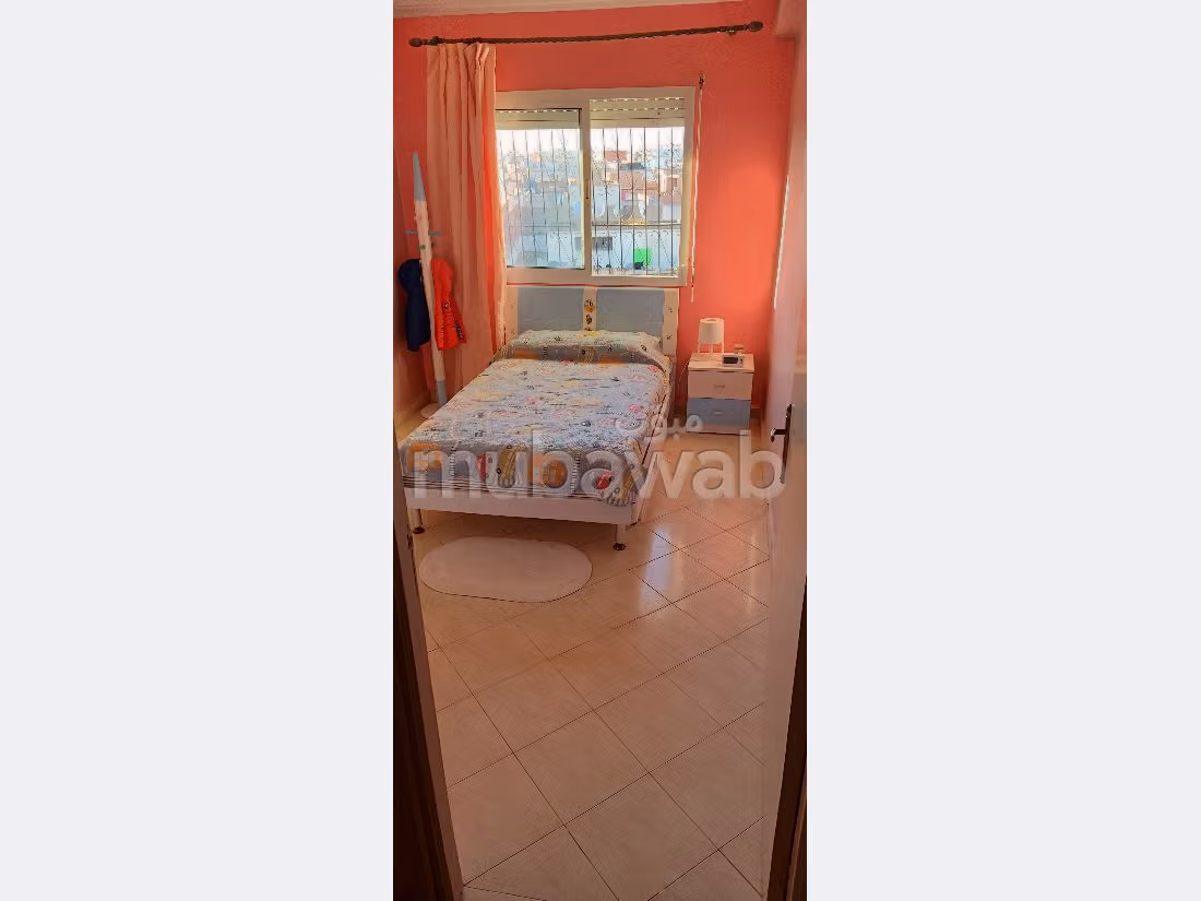 Se vende piso en Hay Essalam. 1 Habitación. Residencia segura.