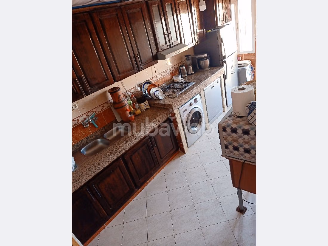 Se vende piso en Hay Essalam. 1 Habitación. Residencia segura.