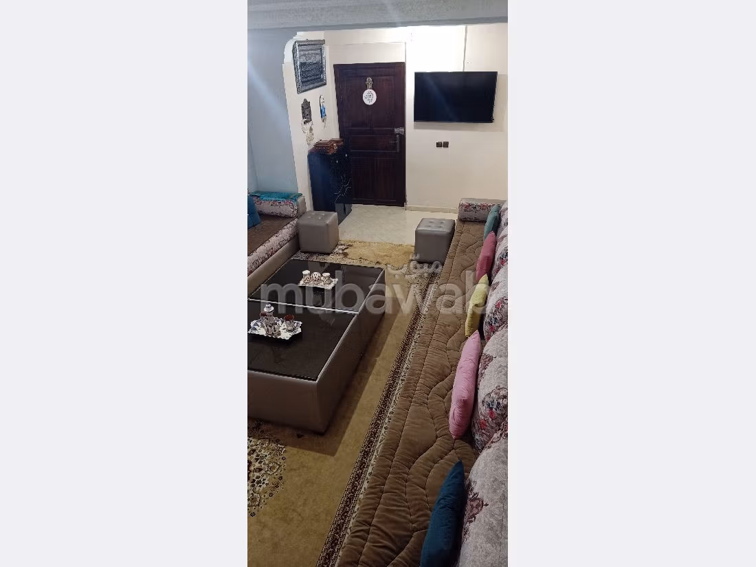 Se vende piso en Hay Essalam. 1 Habitación. Residencia segura.