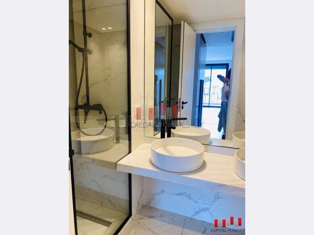 Flat for rent in Palmier. Surface area 123 m². 