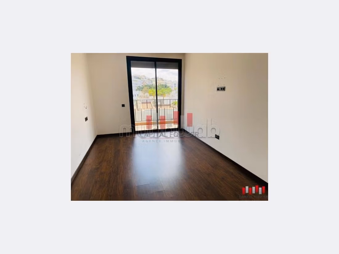 Flat for rent in Palmier. Surface area 123 m². 