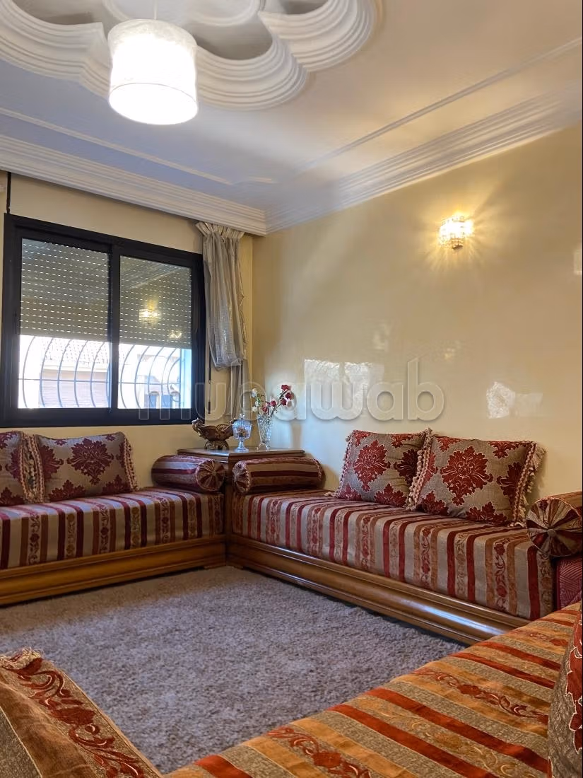 Bellissimo appartamento in affitto a Oulfa. 3 camere. Arredato