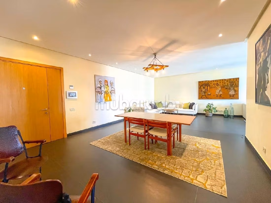 Very nice apartment for rent in Casablanca Marina. 2 beautiful rooms. Cellar.