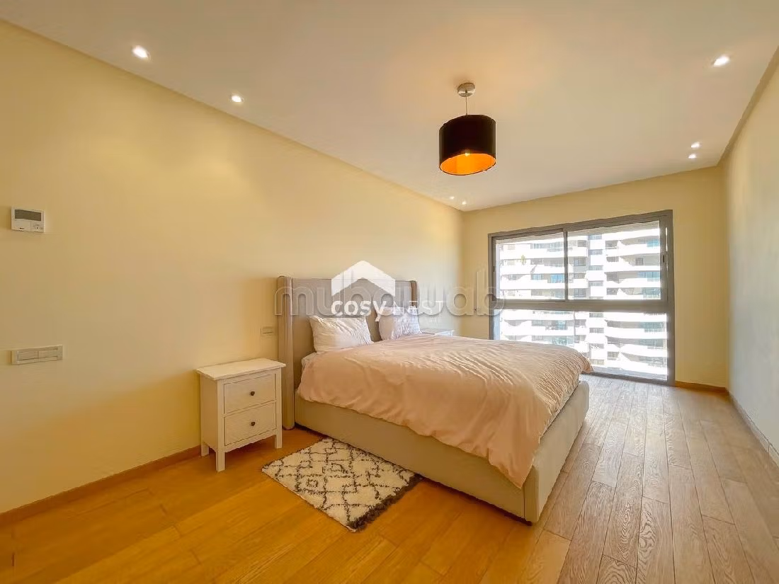 Very nice apartment for rent in Casablanca Marina. 2 beautiful rooms. Cellar.