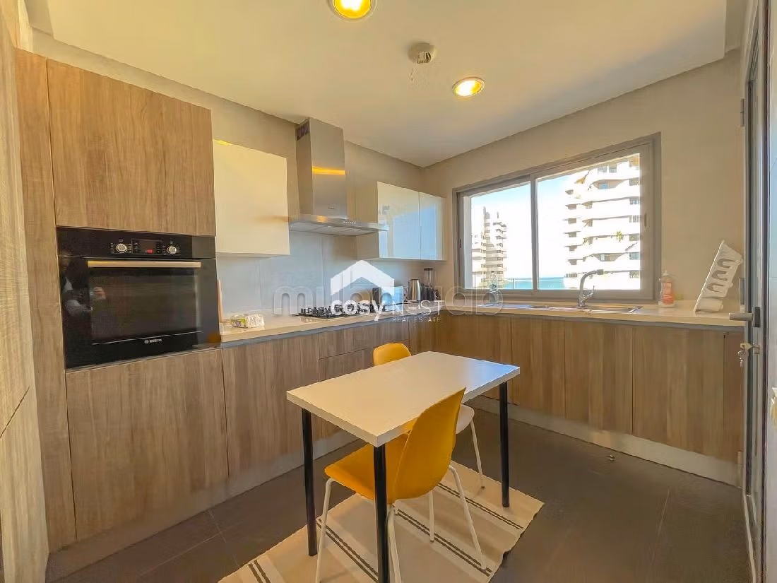 Very nice apartment for rent in Casablanca Marina. 2 beautiful rooms. Cellar.