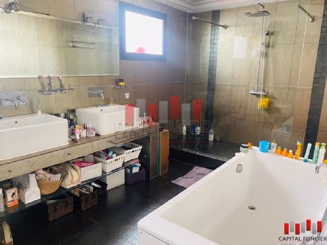 Bellissimo appartamento in affitto a Racine. 4 belle camere da letto. 