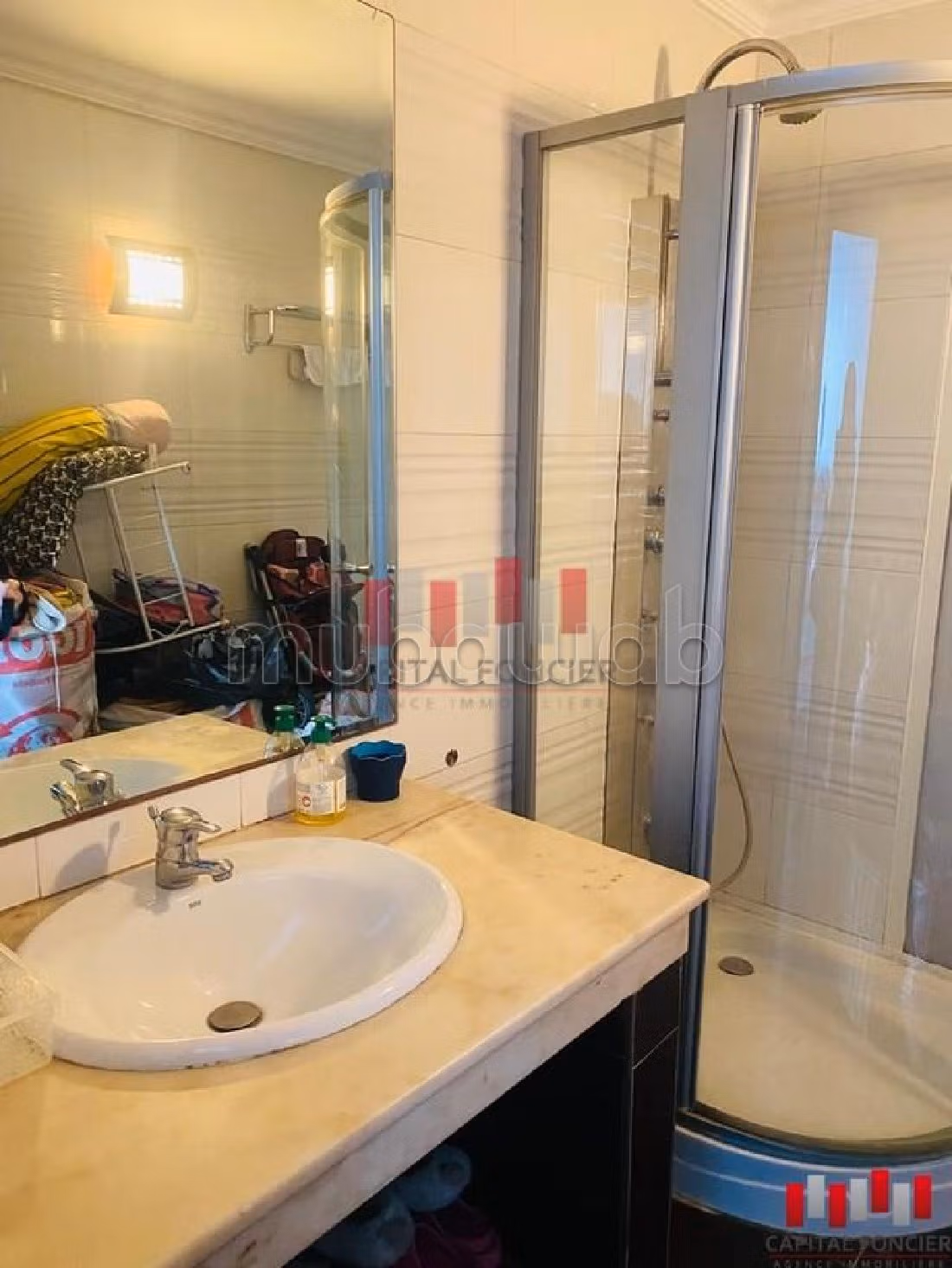 Bellissimo appartamento in affitto a Racine. 4 belle camere da letto. 