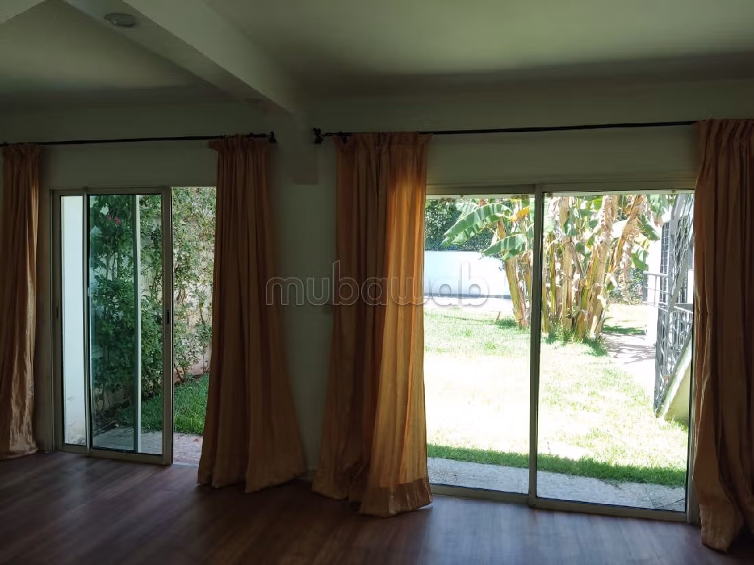 suntuosa casa en venta en Ain Diab. 8 habitaciones confortables. 