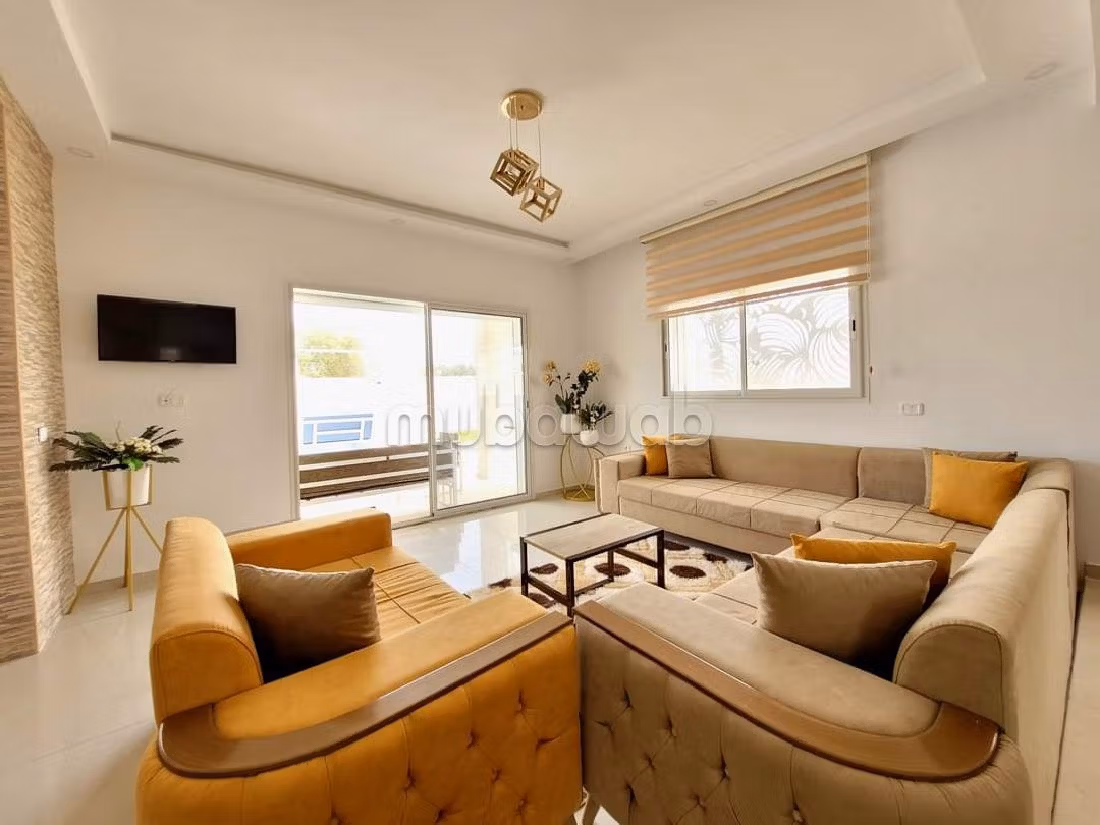 فيلا فاخرة للبيع ب جربة. 5 قطع كبيرة. مفروشة. 