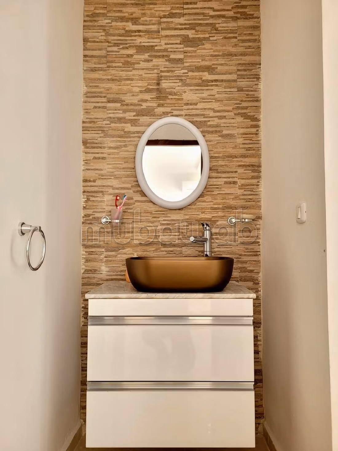 فيلا فاخرة للبيع ب جربة. 5 قطع كبيرة. مفروشة. 