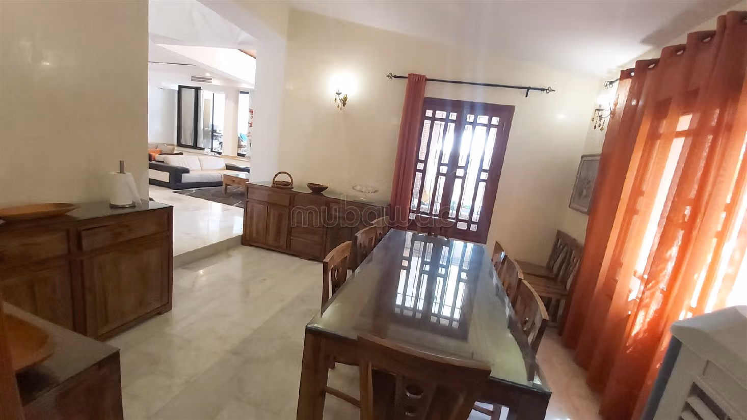 SOFIA / près du QUICK / pas de VIS A VIS