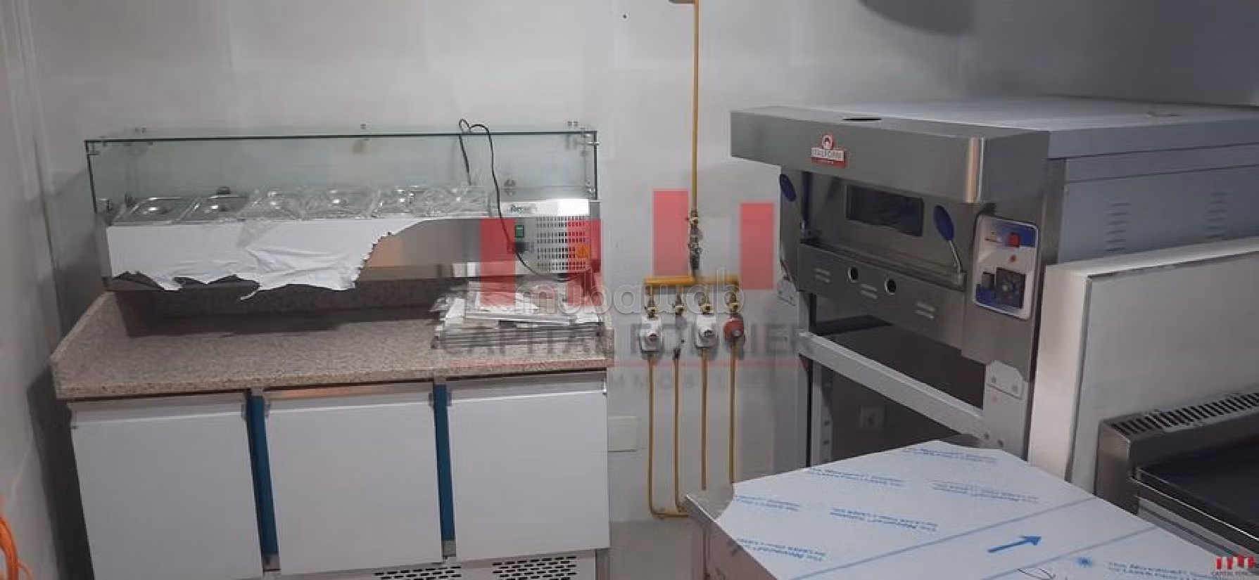 Oficinas y locales comerciales en alquiler en Anfa. Dimensión 195 m²