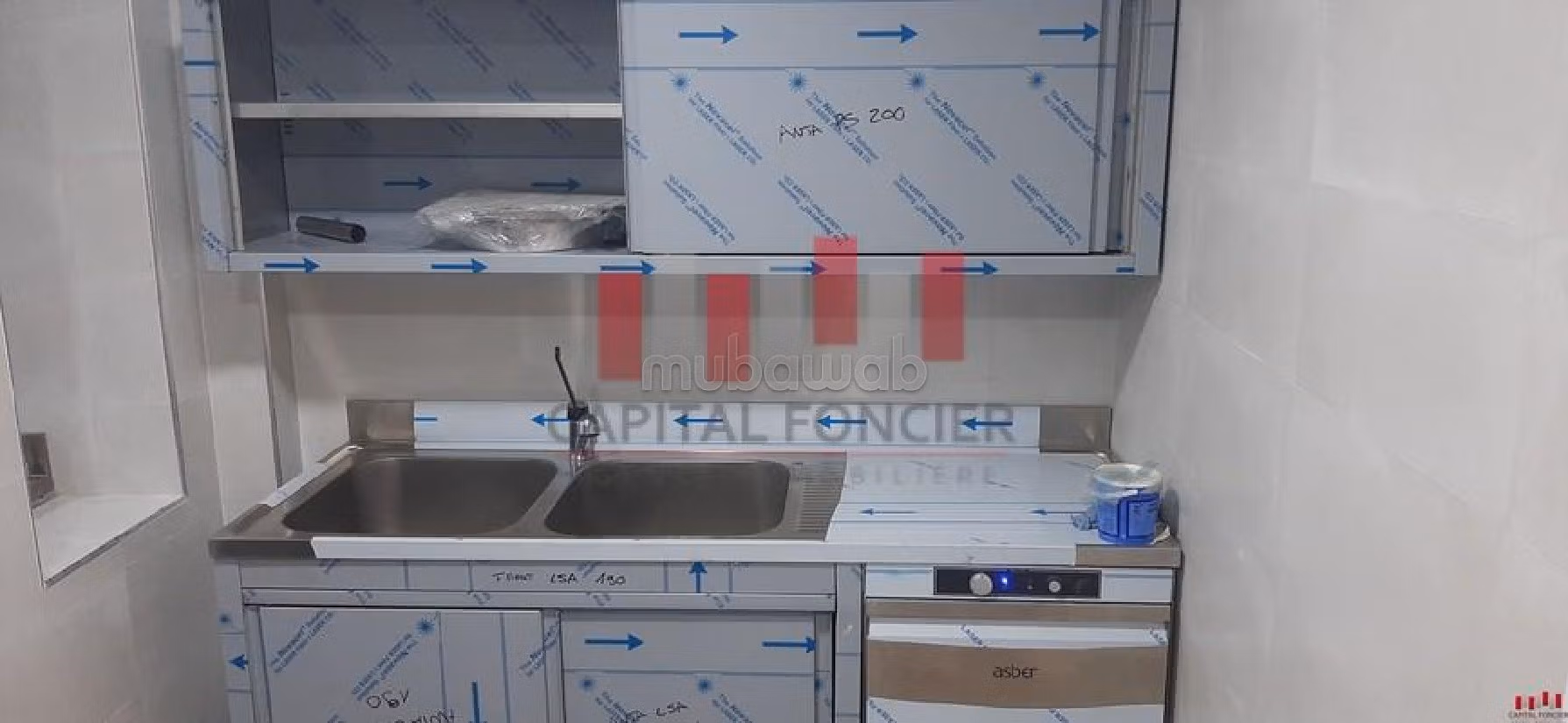 Oficinas y locales comerciales en alquiler en Anfa. Dimensión 195 m²