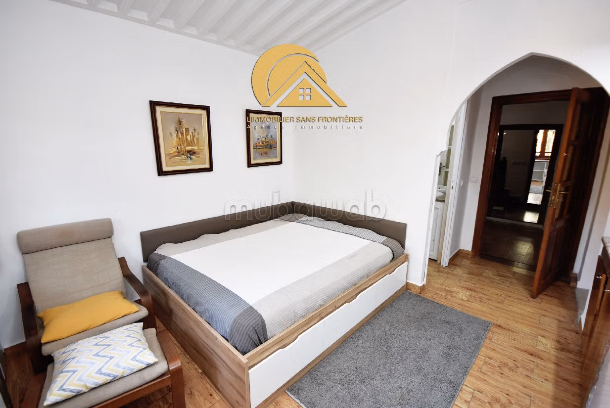 Luxury home for sale in Hay Targa. Surface area 1010 m². Storage unit