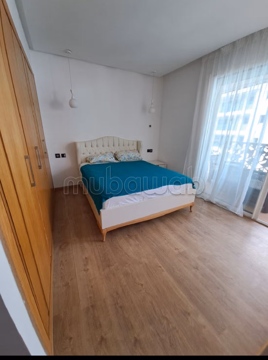 Louez cet appartement à casa finance city. 2 belles chambres. Ascenseur et terrasse