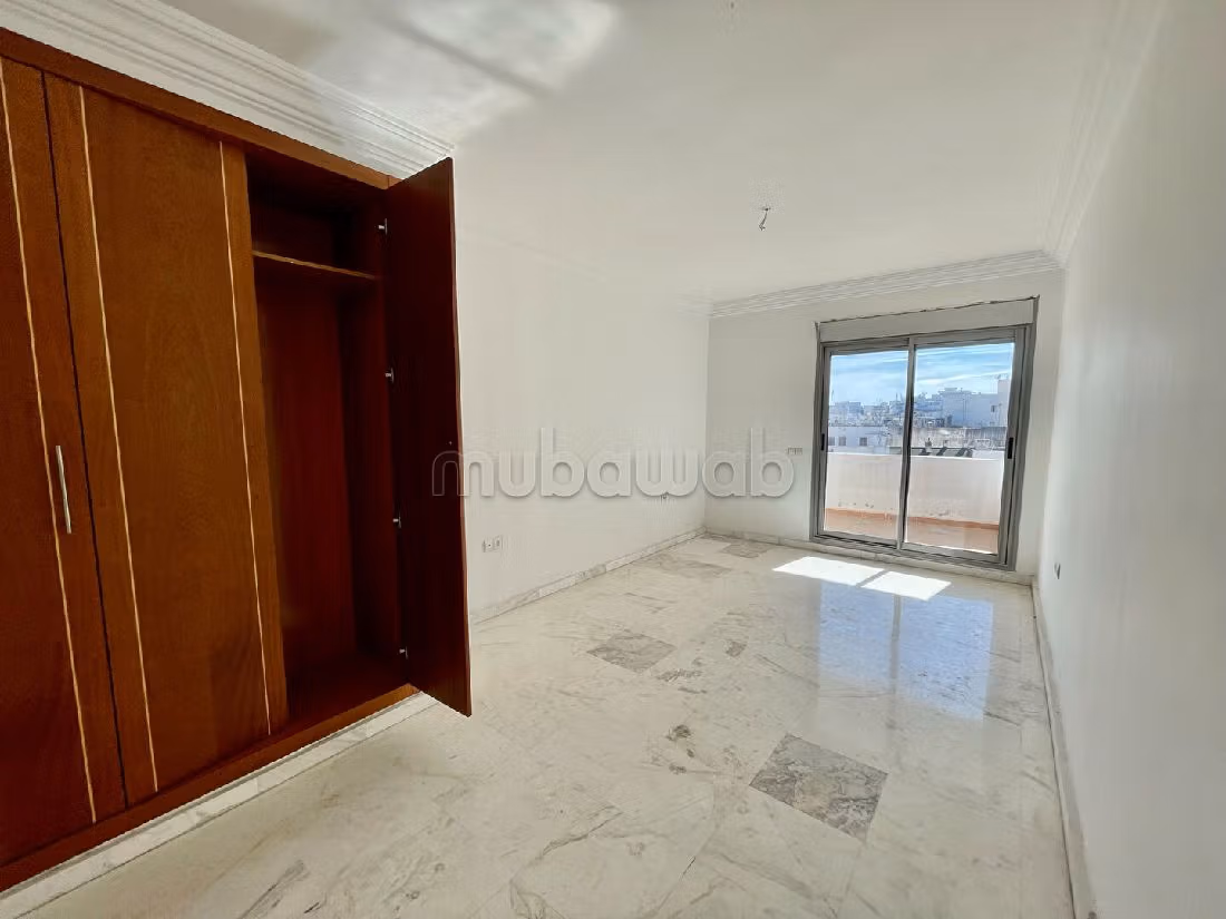 Apartment for sale in Centre. 2 beautiful rooms. 
