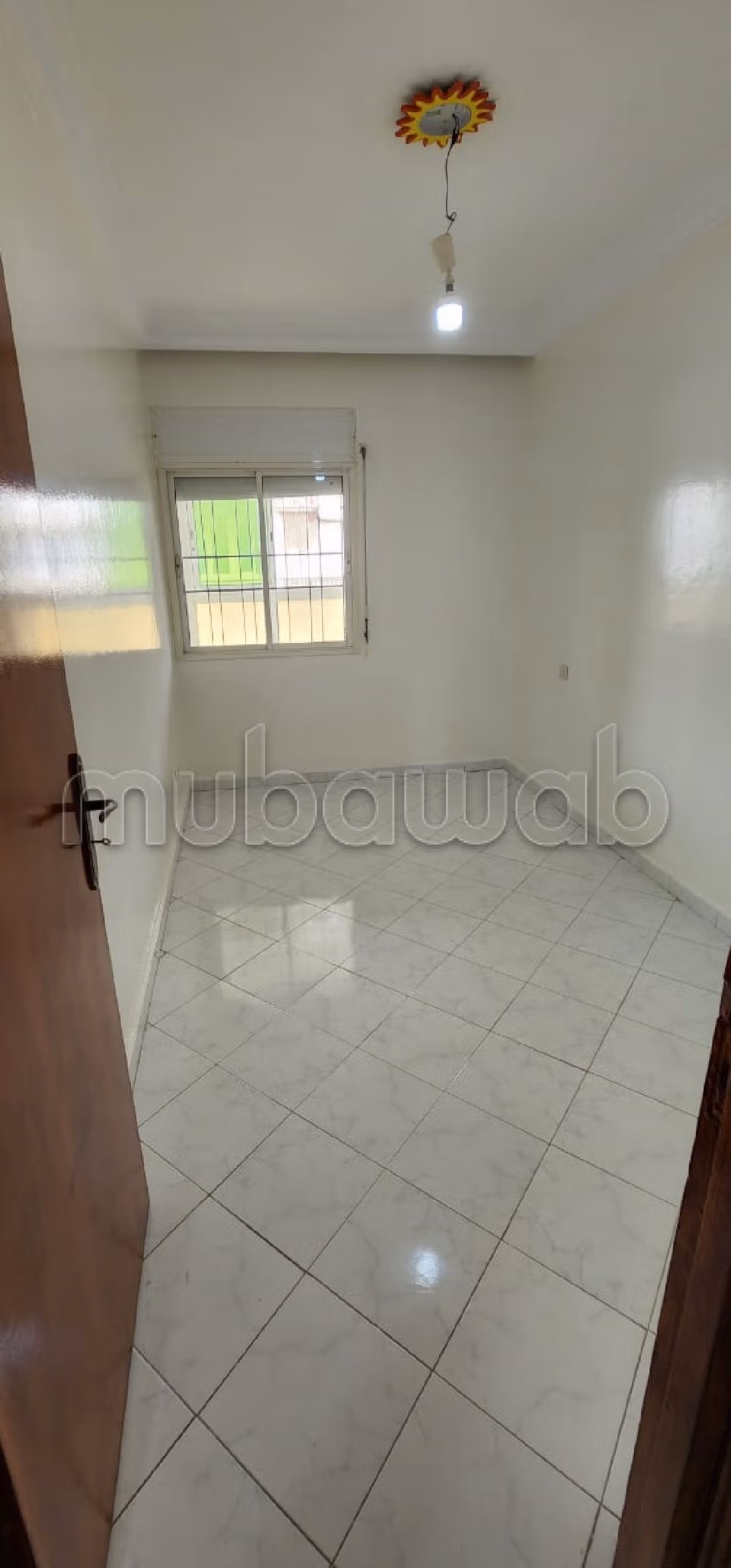 Vendita appartamento a Ain Borja. Superficie di 75 m². Ascensore e terrazzo.