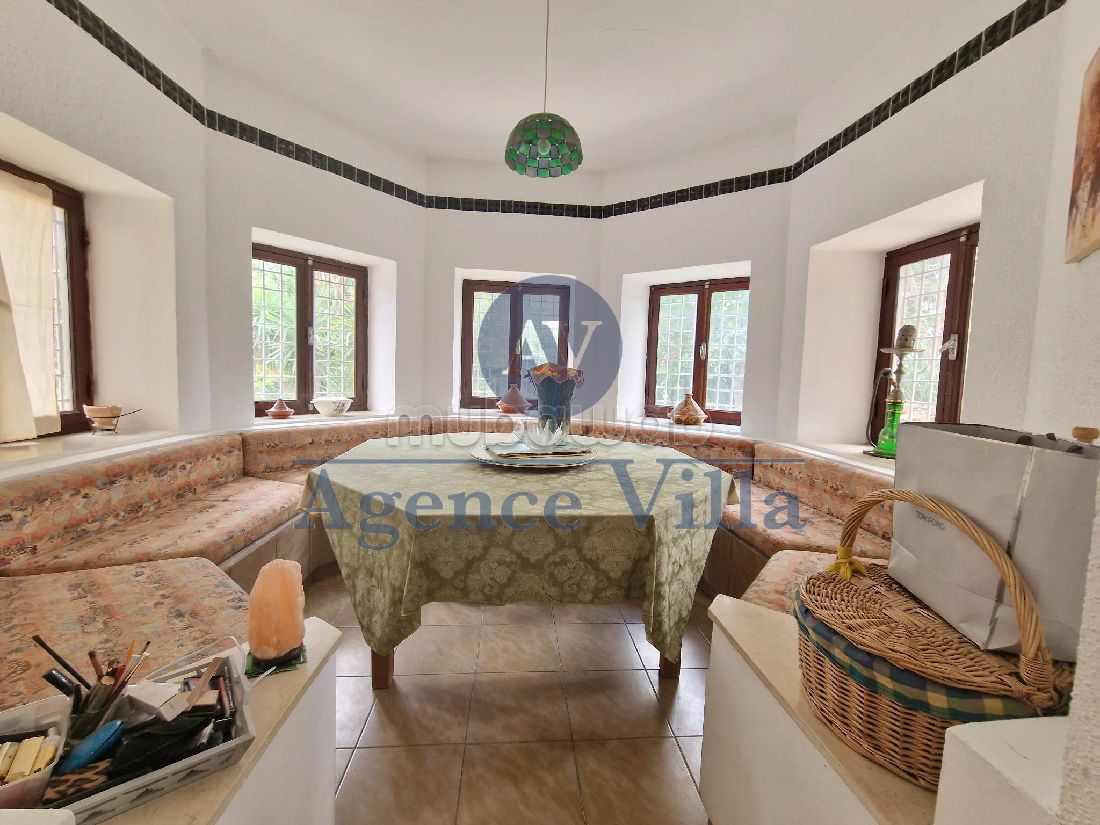 A vendre une grande villa a la soukra