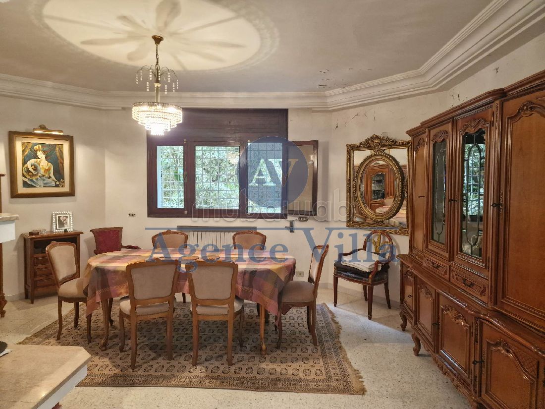 A vendre une grande villa a la soukra