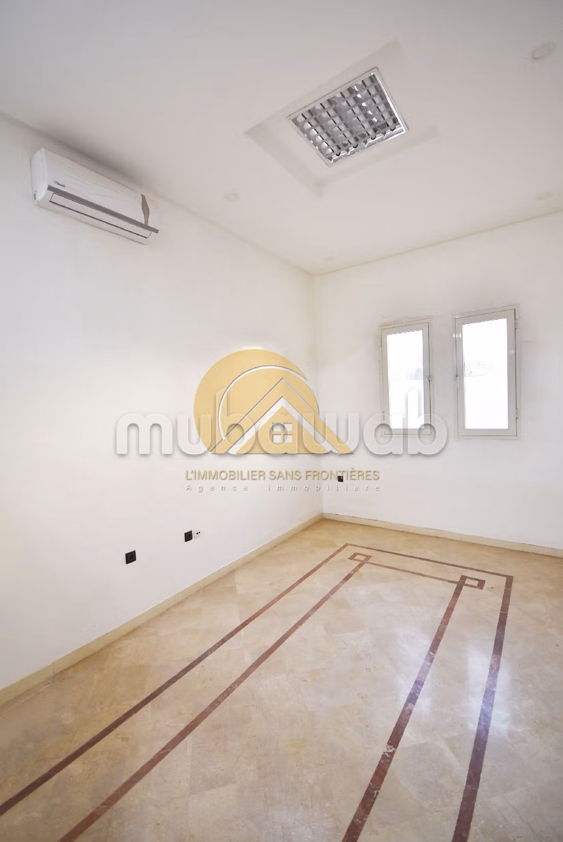 Villa pour Clinique à louer, Targa