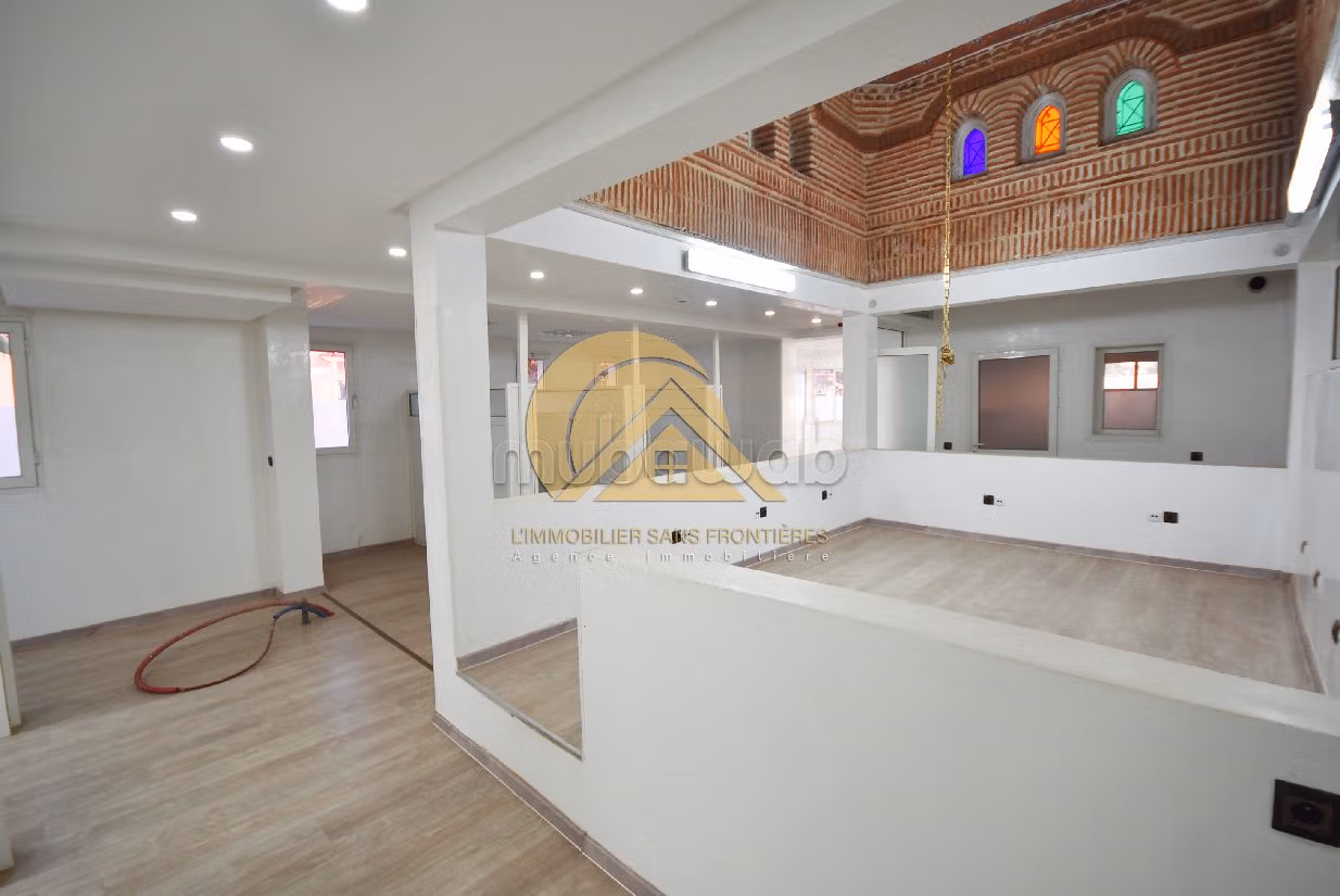 Villa pour Clinique à louer, Targa