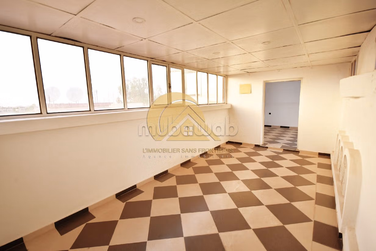 Villa pour Clinique à louer, Targa