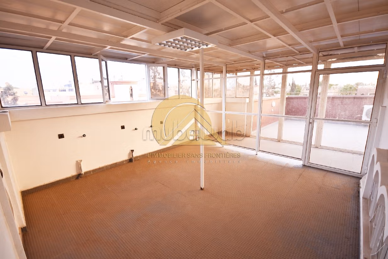 Villa pour Clinique à louer, Targa