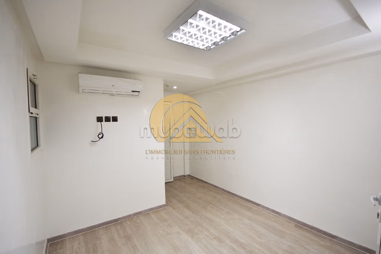 Villa pour Clinique à louer, Targa