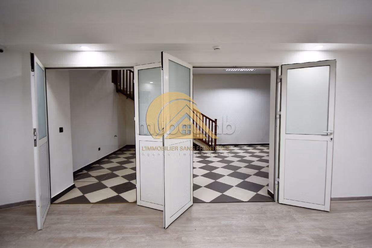 Villa pour Clinique à louer, Targa