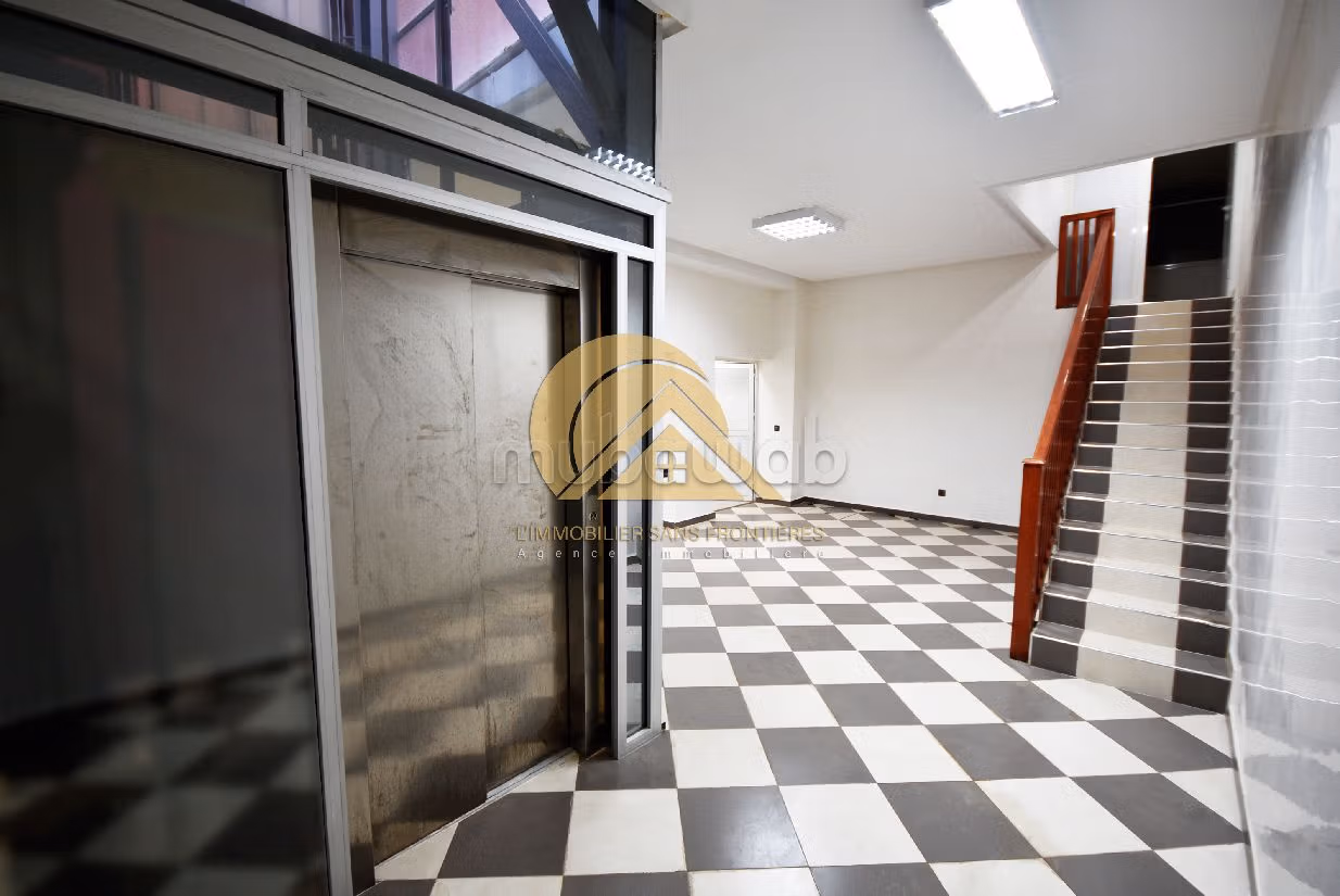 Villa pour Clinique à louer, Targa