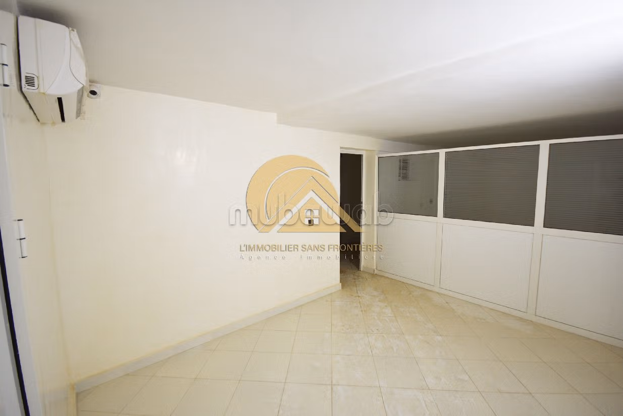 Villa pour Clinique à louer, Targa