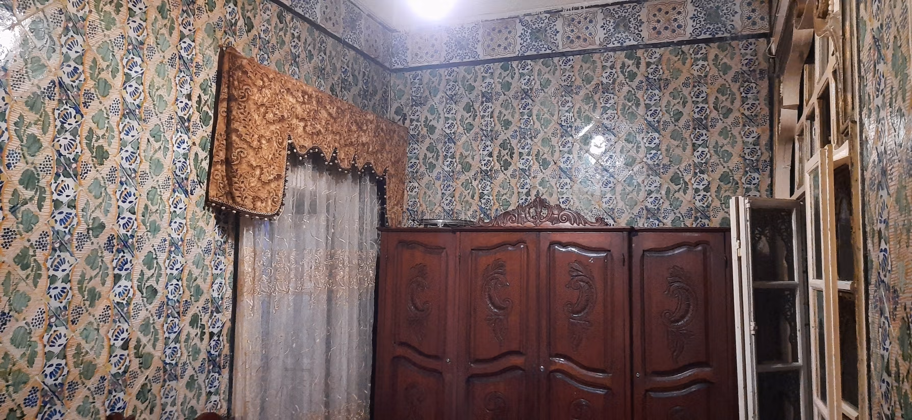 Maison arabe sur deux étages a vendre situé Tunis lemdina torbet el bay