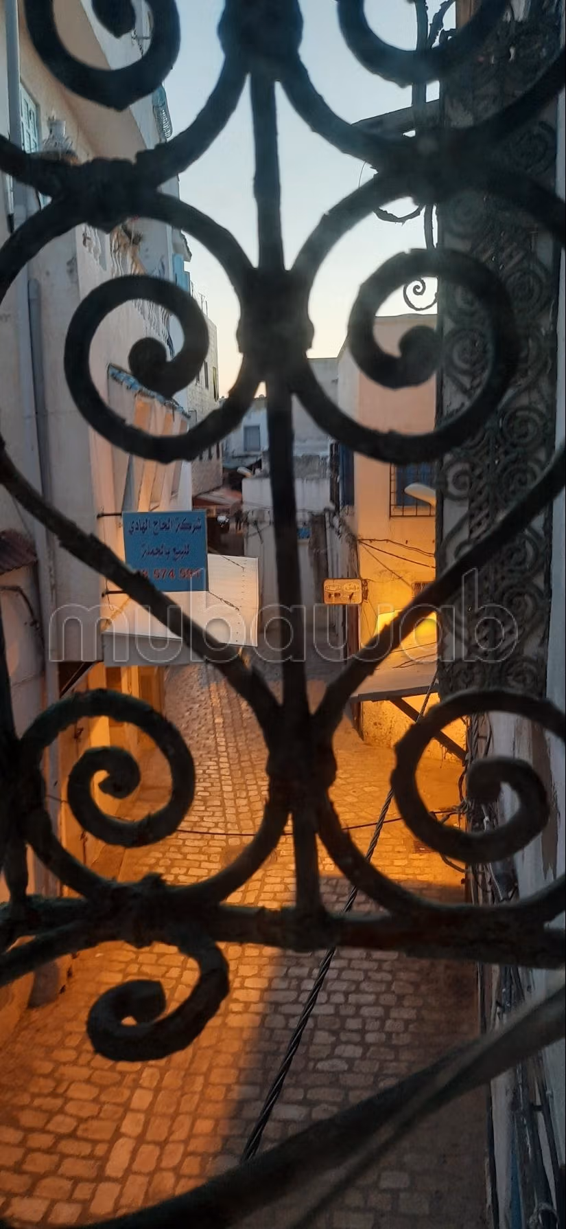 Maison arabe sur deux étages a vendre situé Tunis lemdina torbet el bay