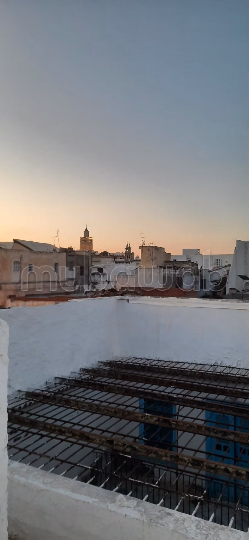Maison arabe sur deux étages a vendre situé Tunis lemdina torbet el bay