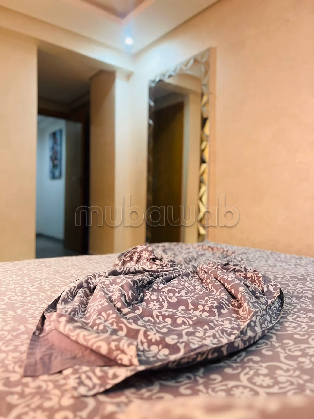 Appartement de vacances à louer à Guéliz. Surface totale 120 m². Places de stationnement et terrasse.