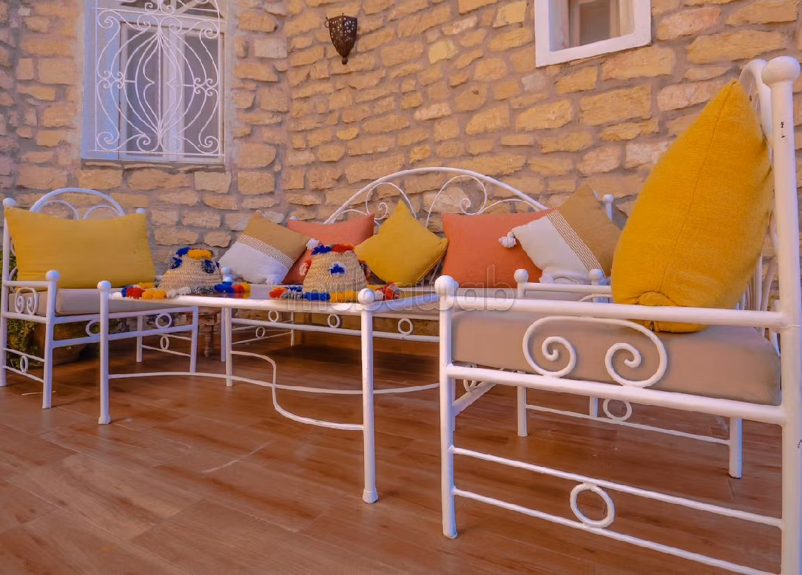 Luxury villas & houses for rent in Ounagha. Total area 4000 m². Carpark, Balcony