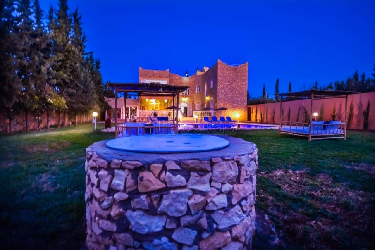 Luxury villas & houses for rent in Ounagha. Total area 4000 m². Carpark, Balcony