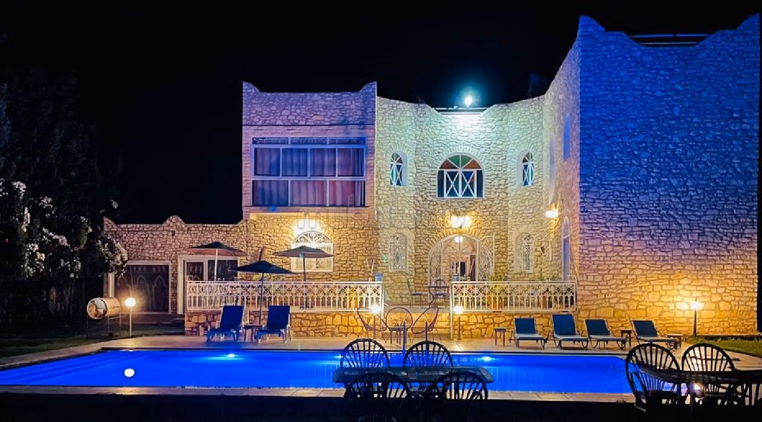 Luxury villas & houses for rent in Ounagha. Total area 4000 m². Carpark, Balcony