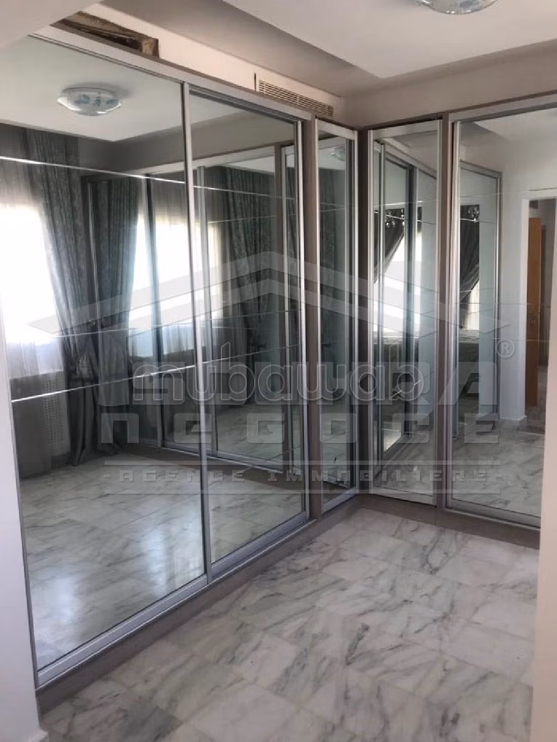A louer un appartement S3 aux berges du lac2