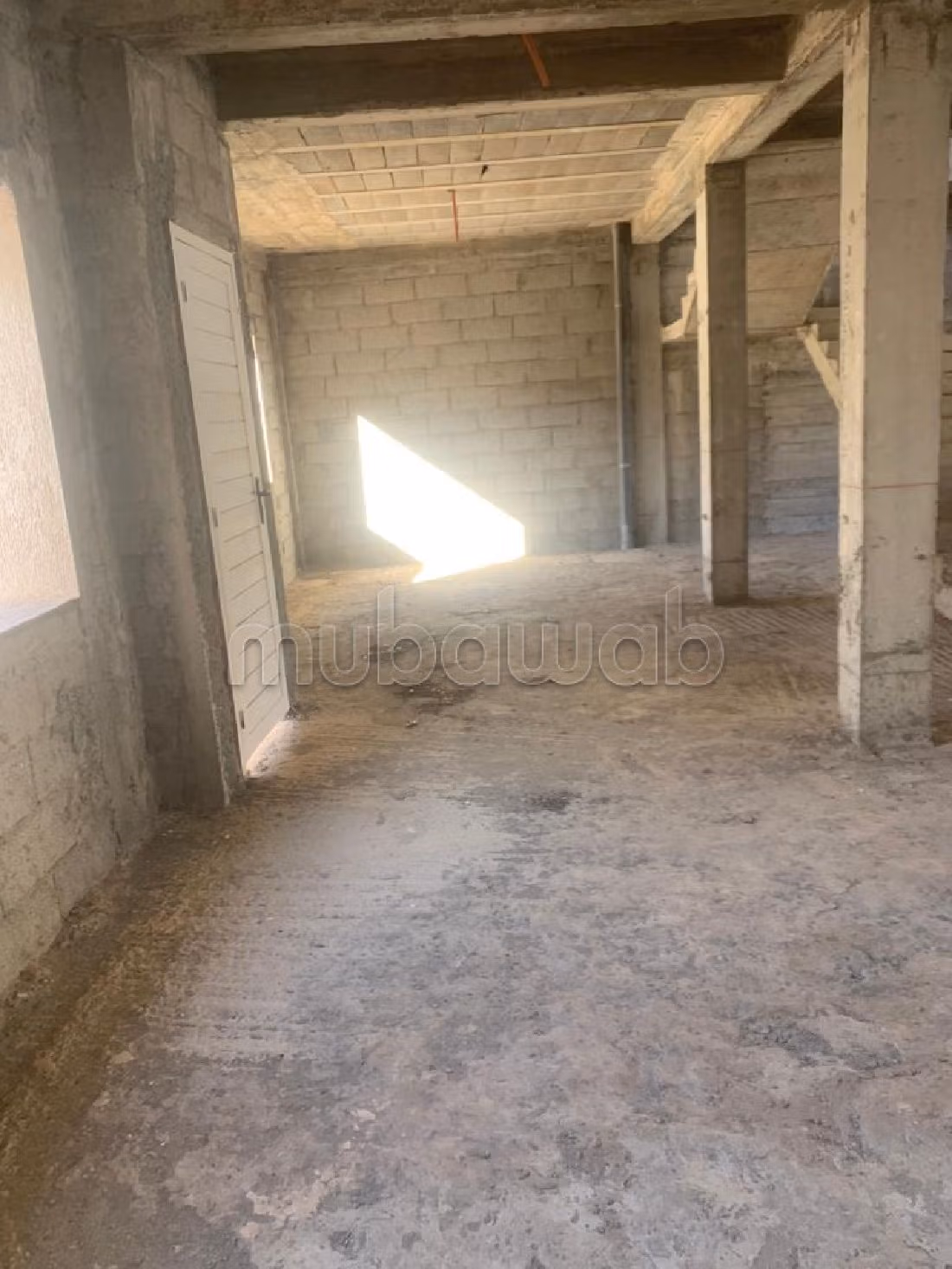 منزل فخم للبيع بالحي المحمدي. المساحة الإجمالية 175 م². حديقة وشرفة