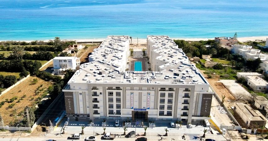 Elegance with your feet in the water - S1 of 70,24  m²